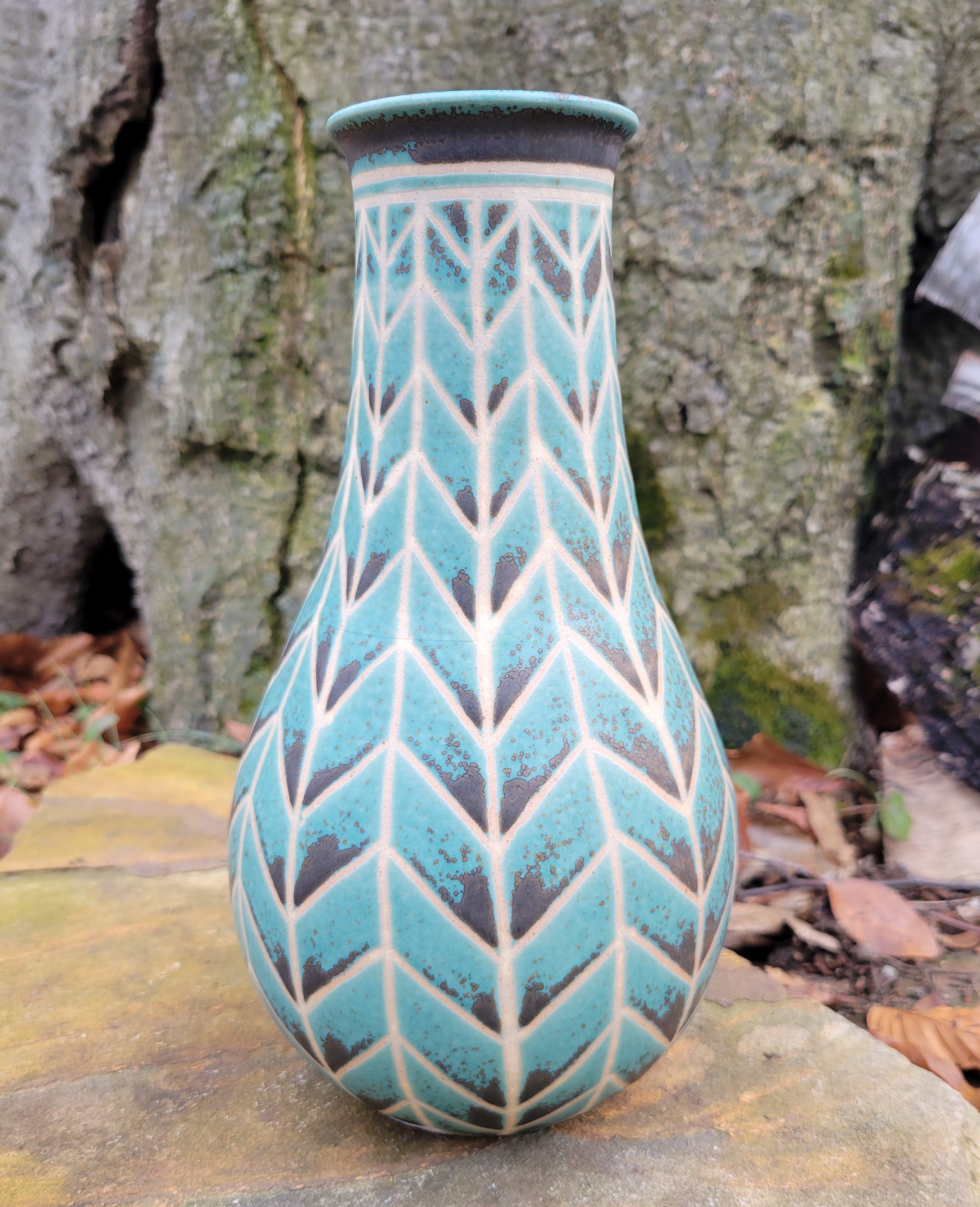 Vase in Turquoise Chevron Pattern