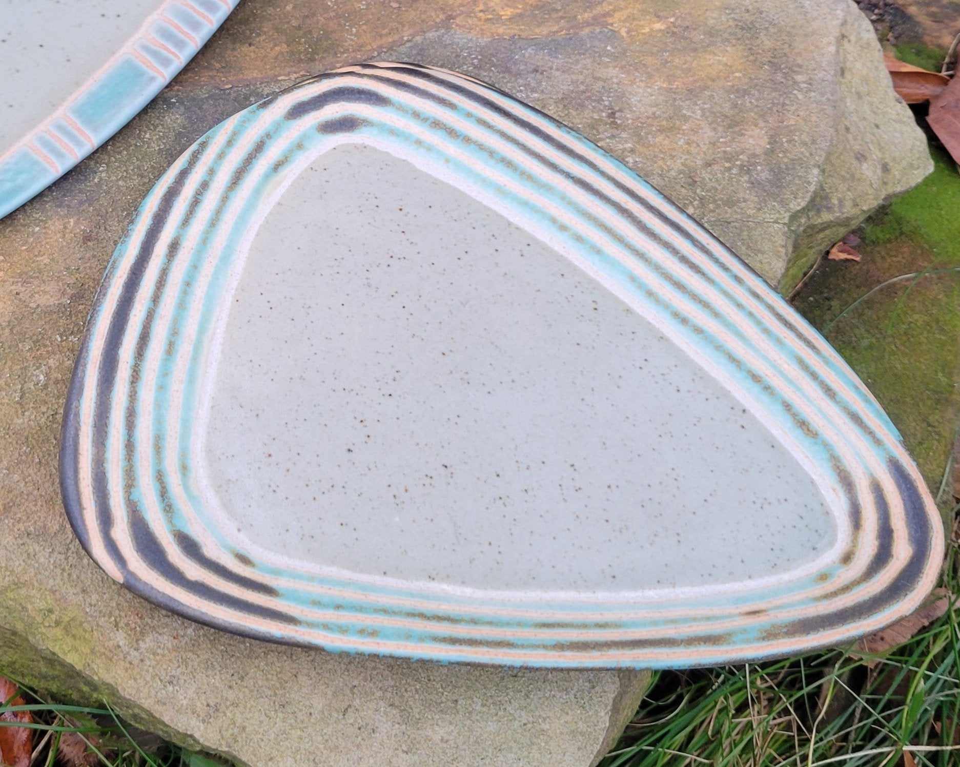 Small Triangle Plates In Turquoise Concentric