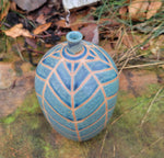 Load image into Gallery viewer, Bottle in Blue Slate Chevron Pattern
