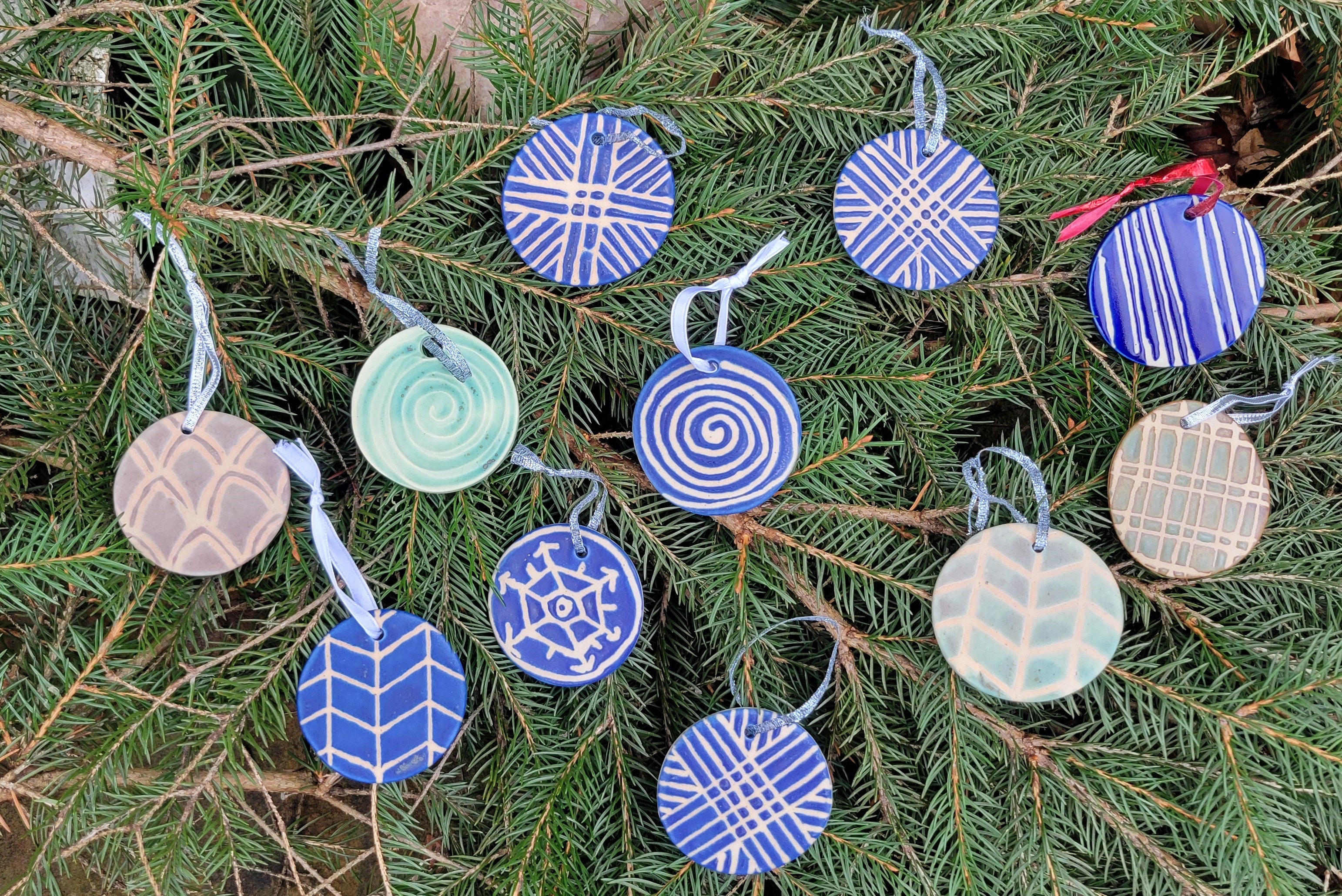 Flat Ornament Blue Pinstripes