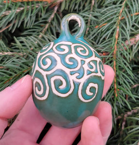 Ornament Pine Green Swirls