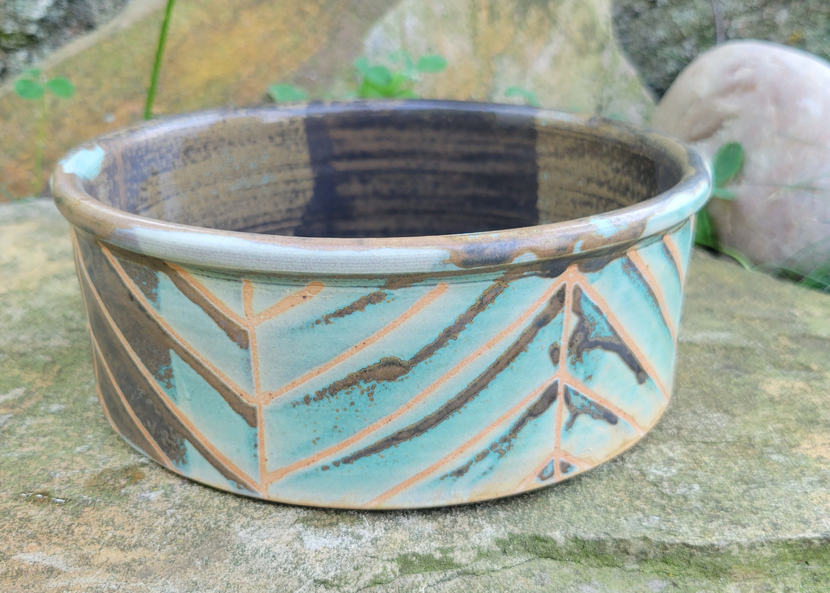 Dog Bowl in Turquoise Chevron Pattern