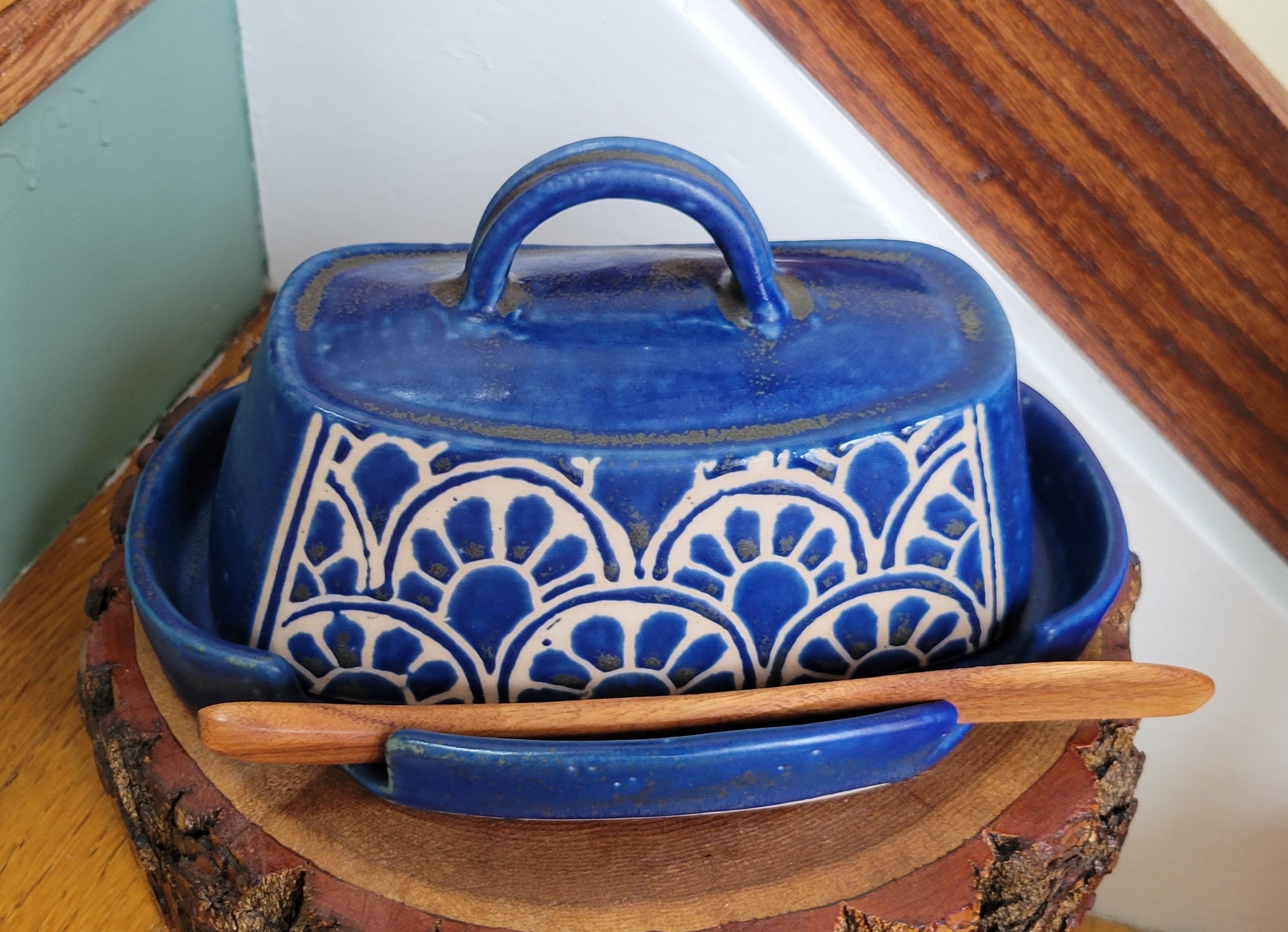 Butter Dish in Lapis Floral
