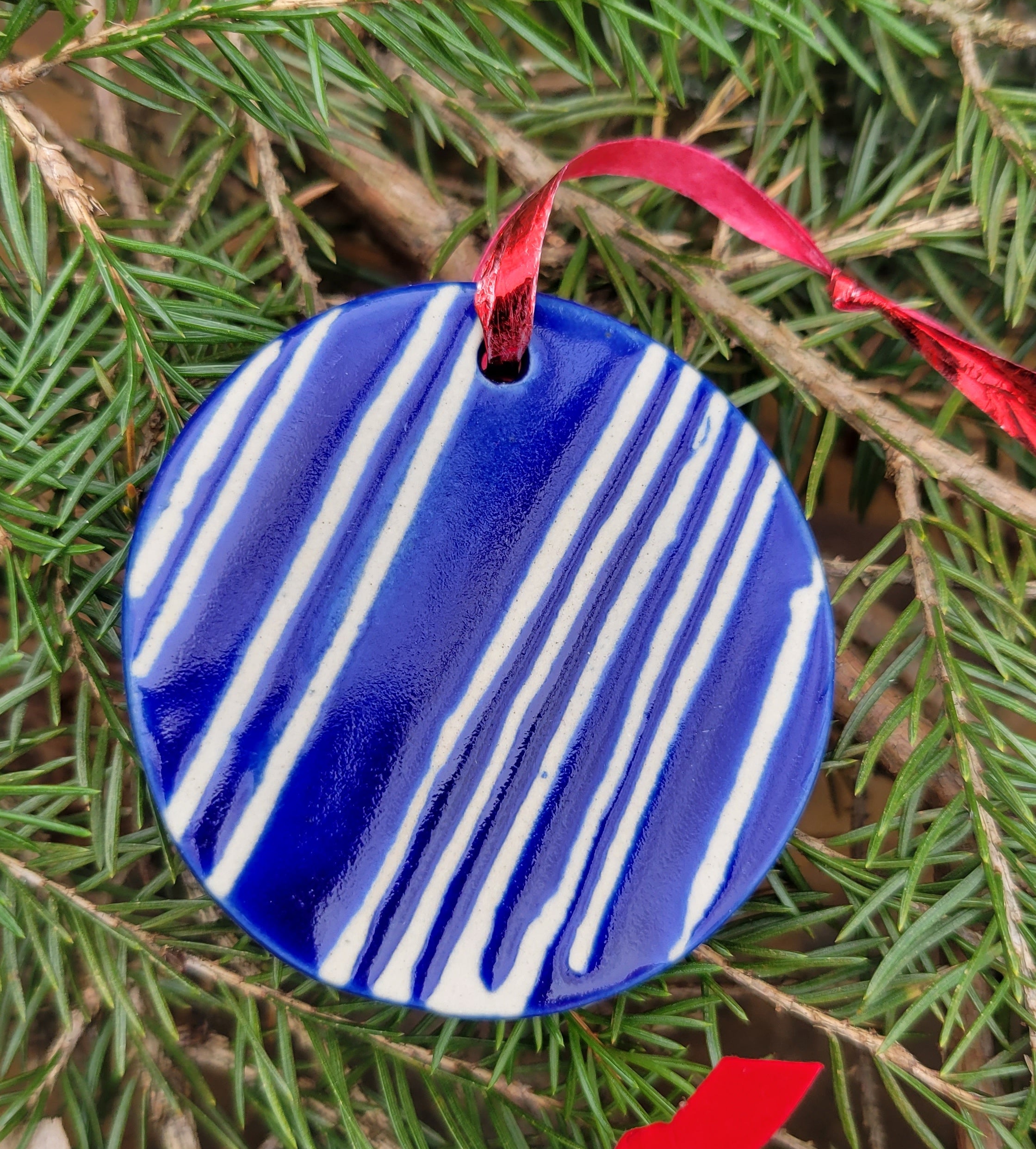 Flat Ornament in Glossy Blue Stripes