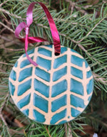 Load image into Gallery viewer, Flat Ornament in Green Chevron
